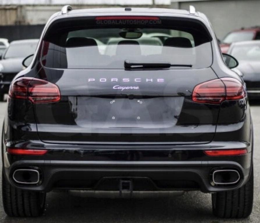 Porsche Cayenne II Moldura Cromada Portón Trasero 21