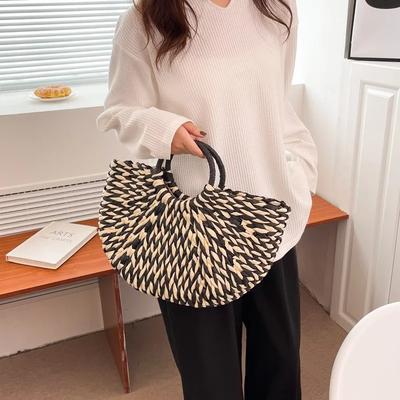 Women's Straw Bags with Top Handle Internal Compartment Large Capacity Fan Type Fashionable High Quality