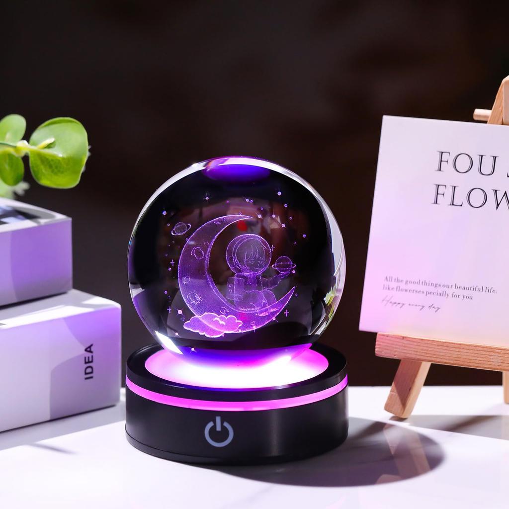 Qianwei 80mm Crystal Ball, Astronaut Design, Birthday Gift for Men and Women, Popular Decorative Item, Stylish K9 Crystal Ball, Glass Ornament,
