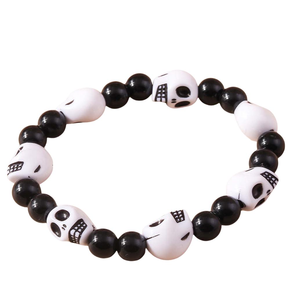 Halloween Totenkopf Armband Elastische Handgelenkkette Buntes Harzperlen Armband Stilvolles Punk-Stil Zubehör für den täglichen Gebrauch