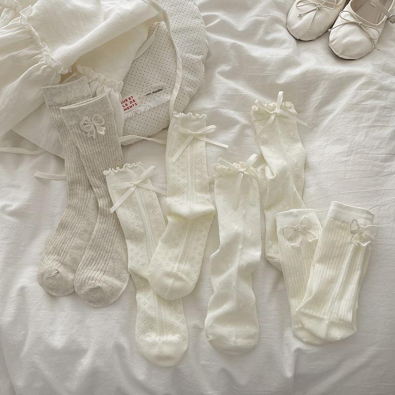 Ladies Spring and Summer Thin Bow Lovely Ballet Style White Tube Stack Socks