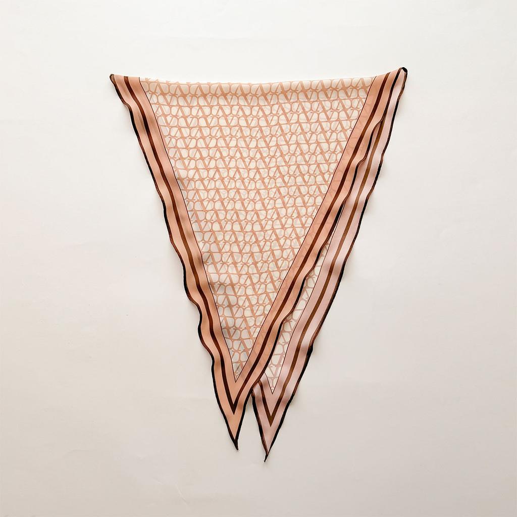 Retro Cashew Print Silk Scarf Accessories Rhombus Versatile Triangle Scarf Spring And Summer Thin Out Clothing With Shawl