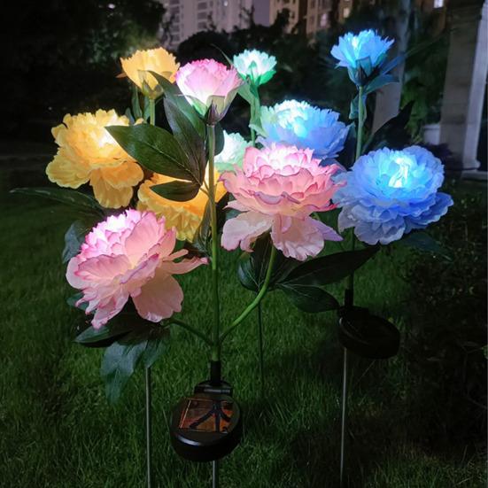 Outdoor Garden Lamp 3 Heads Design Realistic Looking Waterproof Automatic Charging Solar Powered Peony Flower Lamp Landscape Lighting