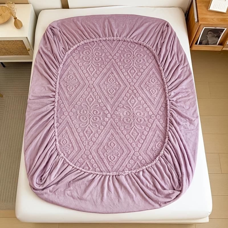 2026 NEW Winter Plush Warm Fitted Sheet Bed Protector Cover Bedding Mattress Topper Non Slip Bedspread