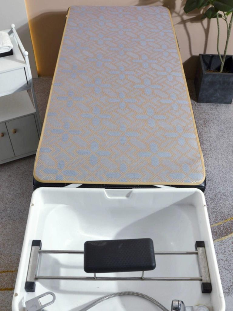 Cooling Rattan Mat for Beauty Salon & Massage Therapy Beds