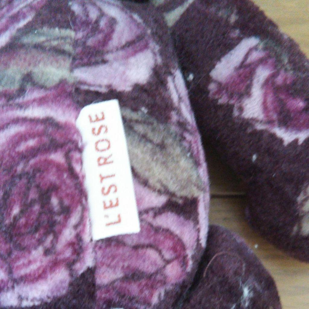 [USED] LEST ROSE Teddy Bear Plush Toy