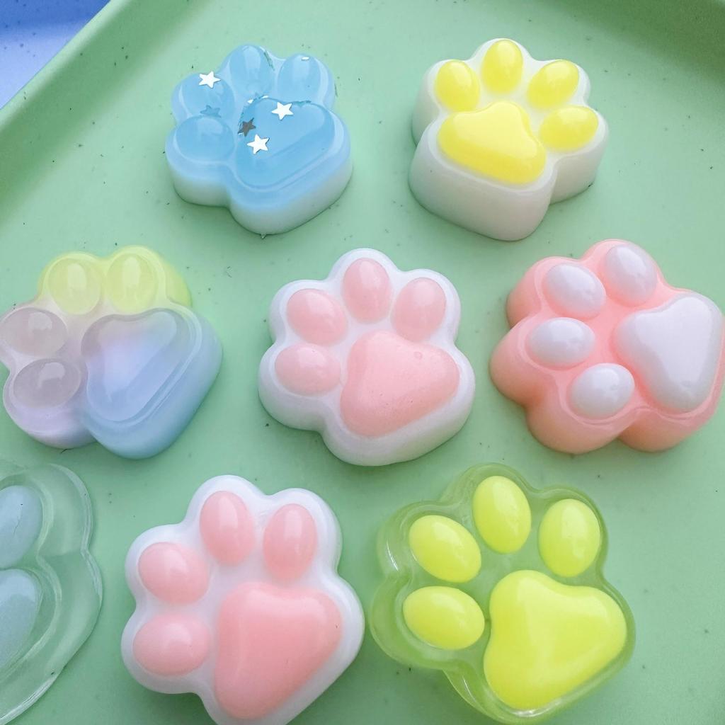 Mini Cat Paw Squishy Toy - Slow Rebound Silicone Stress Relief Pendant for Kids