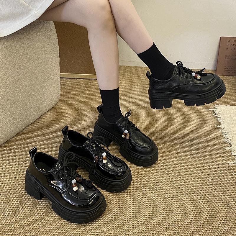Patent leather thick-soled thick-heeled loafers women's 2025 spring and autumn new fashion versatile high-heeled single shoes British style small leat