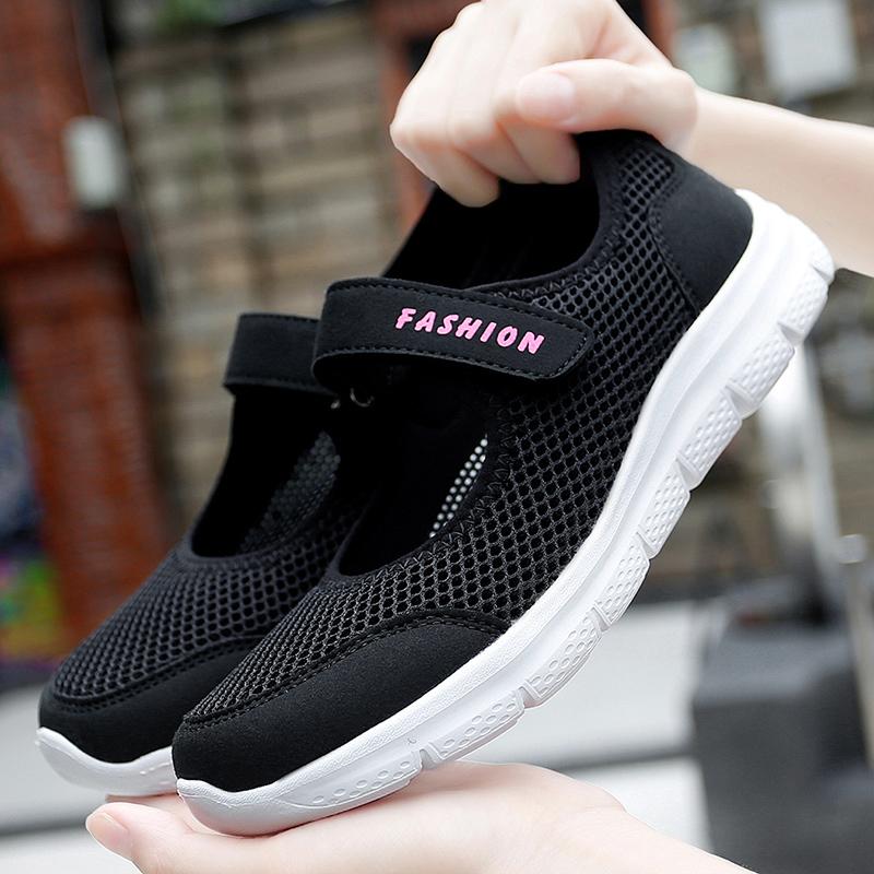 Женские мокасины повседневные розовые прогулочные туфли летние черные легкие пляжные туфли для мам большого размера EU 36 чёрный 2425₽