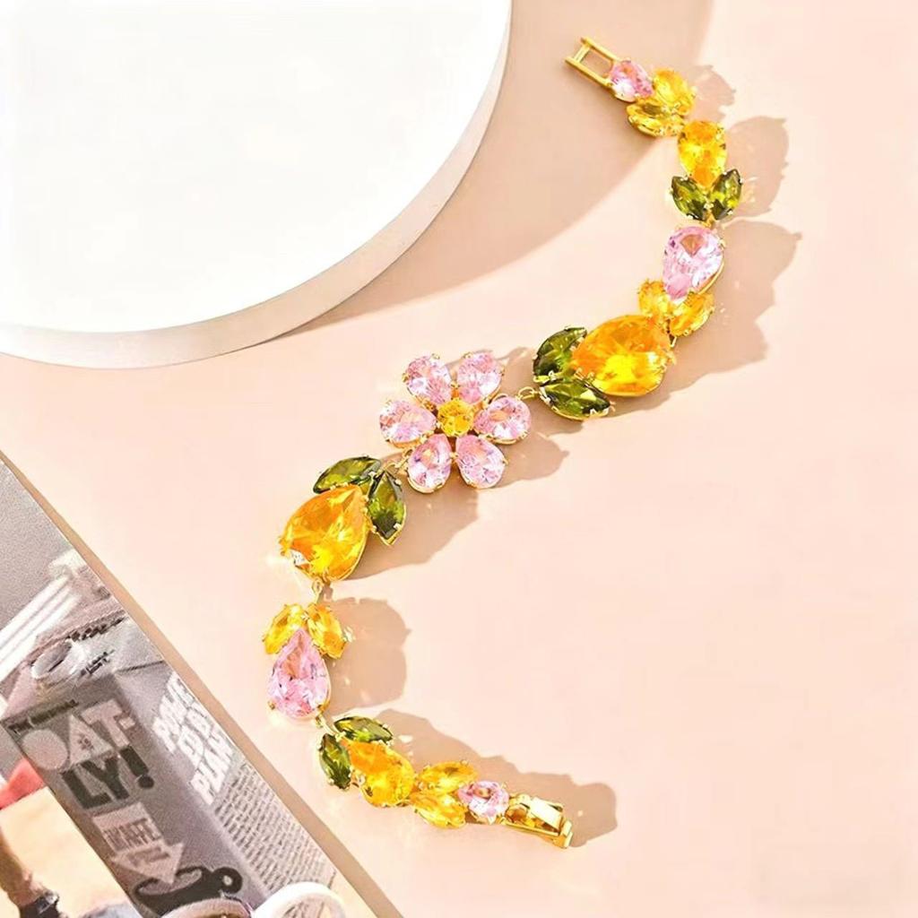 Colorful zircon yellow crystal bracelet, large flower, heavy industry, girl's bracelet, light luxury and high-end feeling