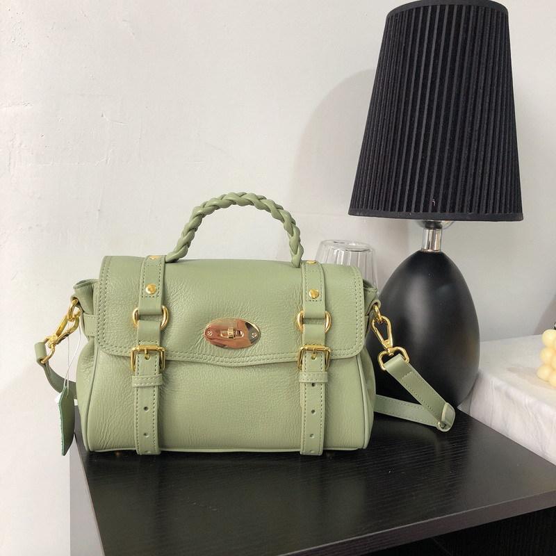 

2025 Новая женская сумка из натуральной кожи с плетением из коровьей кожи, ручная сумка почтальона в стиле ретро, ручная сумка на одно плечо с диагональным поперечным плетением Approximately 25 x 17 x 11CM зелёный