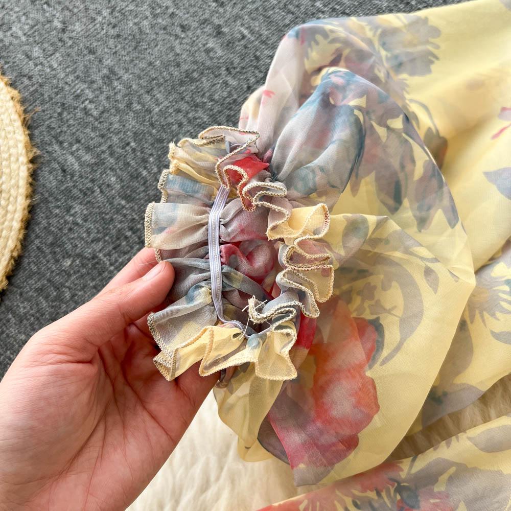 RUGOD Vacation Style Deep V-neck Lantern Sleeves Pleated Long Dress Early Spring Gentle Style Tea Break French Oil Painting Dress