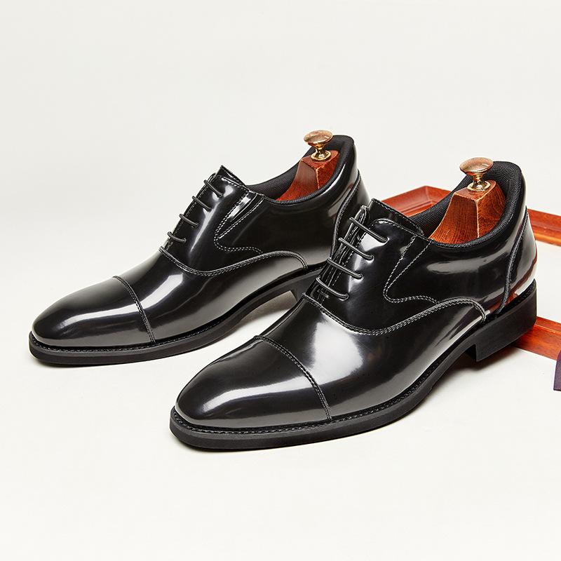 

British one-pedal glossy business casual leather shoes men s soft sole three-joint foot cover dress lacquered Oxford shoes pointed head 39