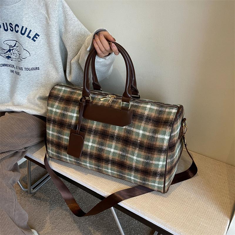 

Large capacity short trip bag, luggage bag, woolen grid large bag, fitness training bag, boarding business trip