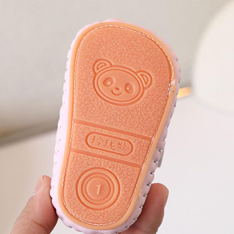 Spring/Autumn Style Soft-Soled Walking Shoes for 0-1.5 Years Old Boys and Girls, Infant Toddler White Sneakers.