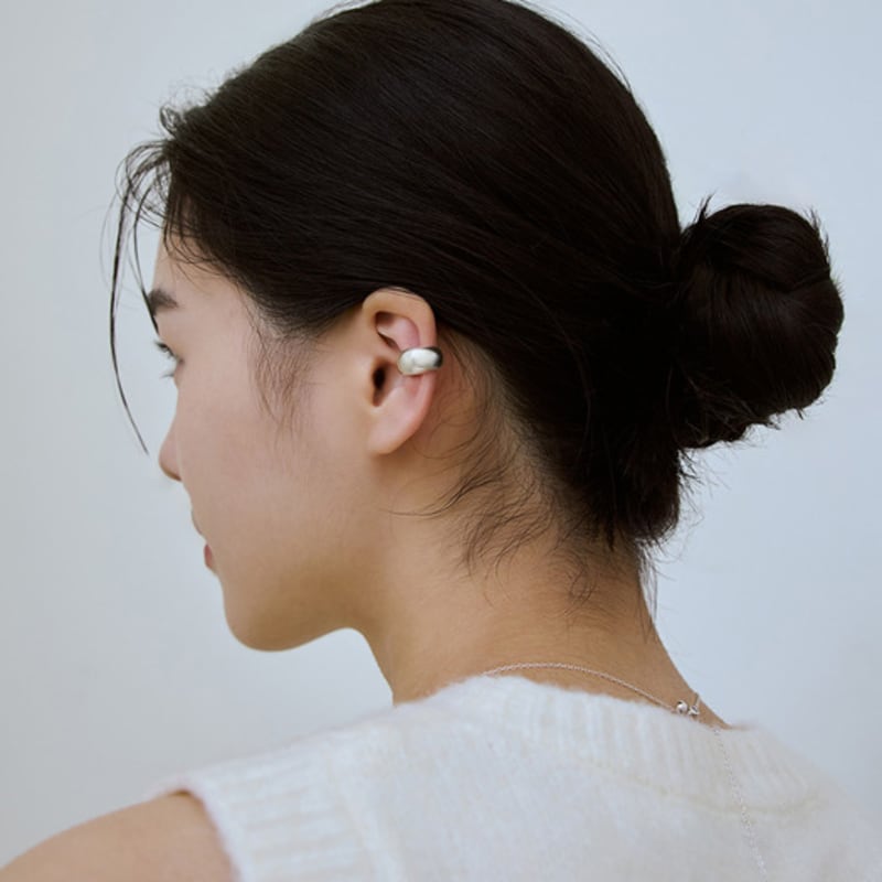 

COLLECT SYNERGY pottery earcuff Satin finish