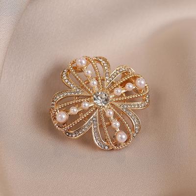 French Retro Pearl Brooch High-end Female Court Style Corsage High-end Sense Light Luxury Blazer Fashion Versatile Trendy