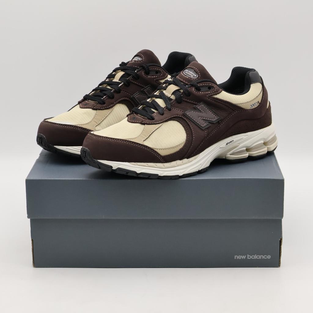 M2002RXQ New Balance 2002R GORE-TEX Černá káva (pánské)
