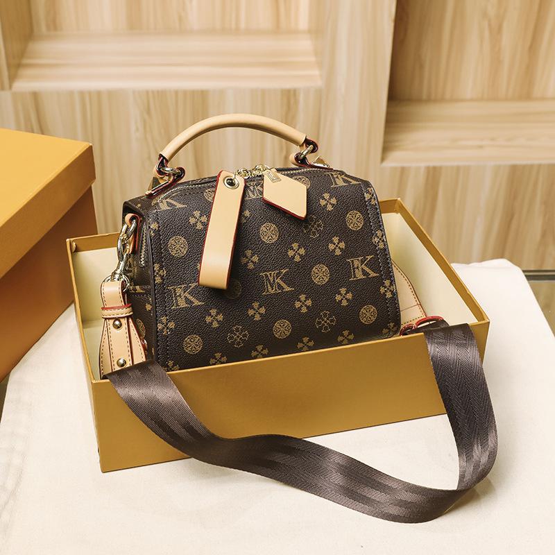 

Новые осенне-зимние сумки модный тренд большая вместимость сумка-подушка на плечо сумка-мессенджер женская сумка тренд