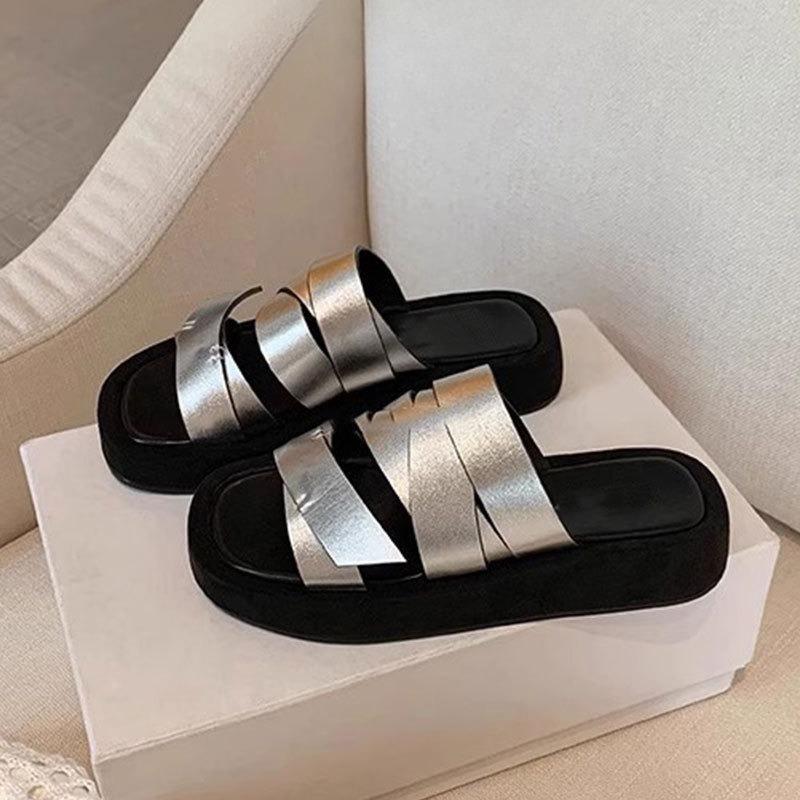 Chaussures Nouveau Style Tongs à Semelles Épaisses Plage Sandales à Une Épaule