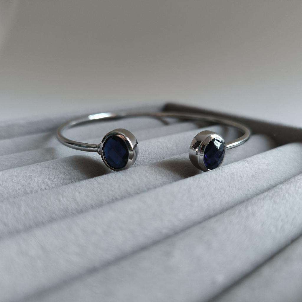 Серебряный браслет с сапфиром nano 4.52ct, вес изделия 7,53 гр (2206750)