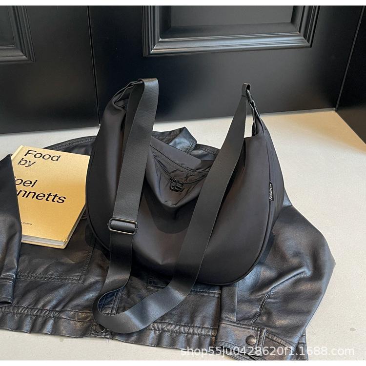 Borsa a tracolla casual da donna in tessuto Oxford 2025 - Stile letterario, forma a raviolo