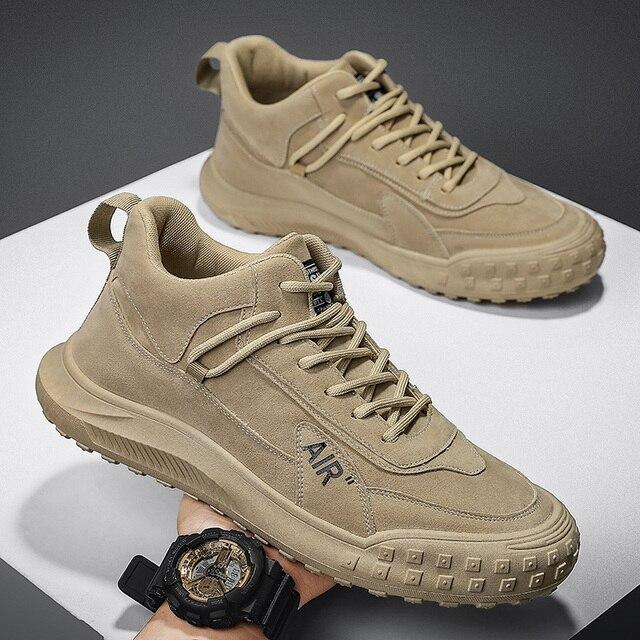 

Мужские осенние и зимние спортивные ботинки телесного цвета. Удобная легкая рабочая обувь. Дышащие модные трендовые спортивные ботинки. Бионические ботинки. 44