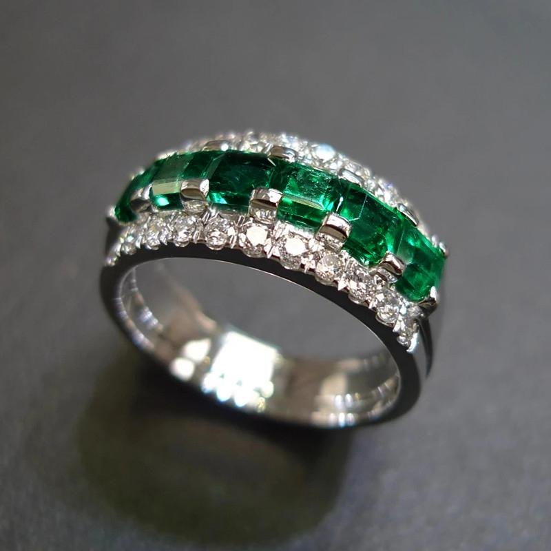Huitan Temperament Women Finger-ring with Brilliant Green/White Cubic Zirconia Luxury Elegant Lady Accessories for Party Jewelry