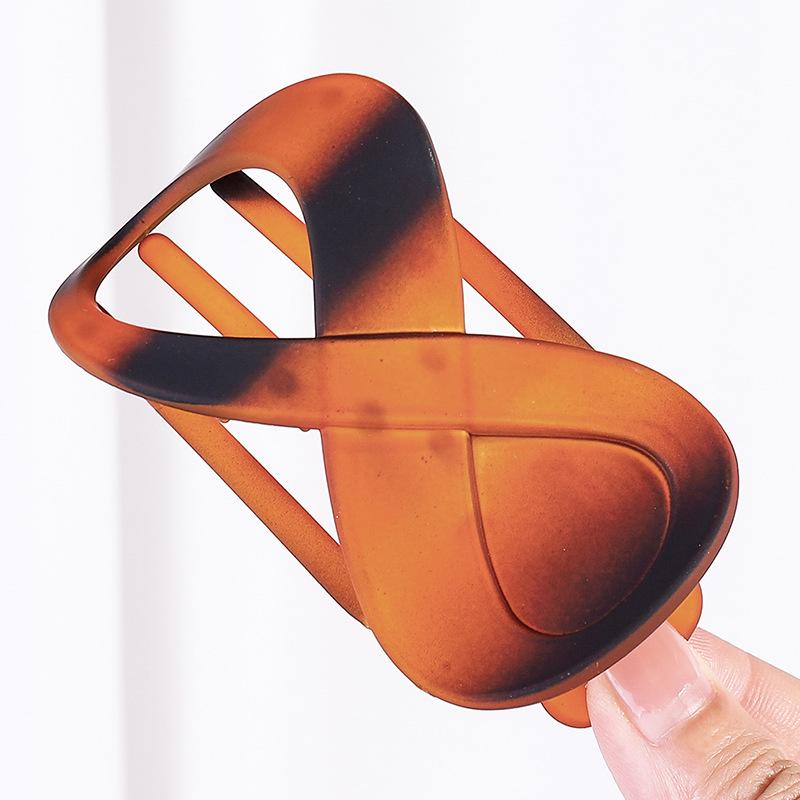 

Fashionable Frosted 8-Shaped Duckbill Hair Clip for Women