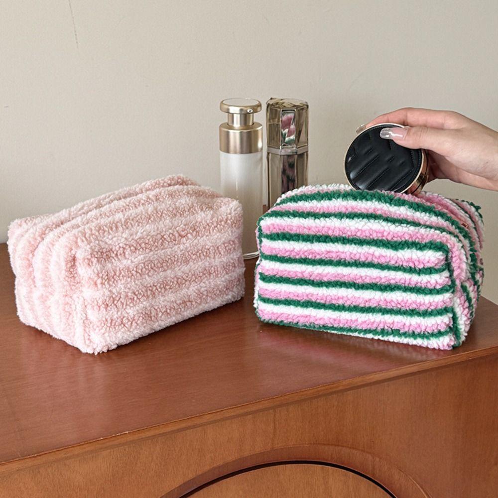 Storage Function Plush Makeup Bag Clutch Style Cute Clutch Pouch Travel Cosmetic Bag  Travel Use