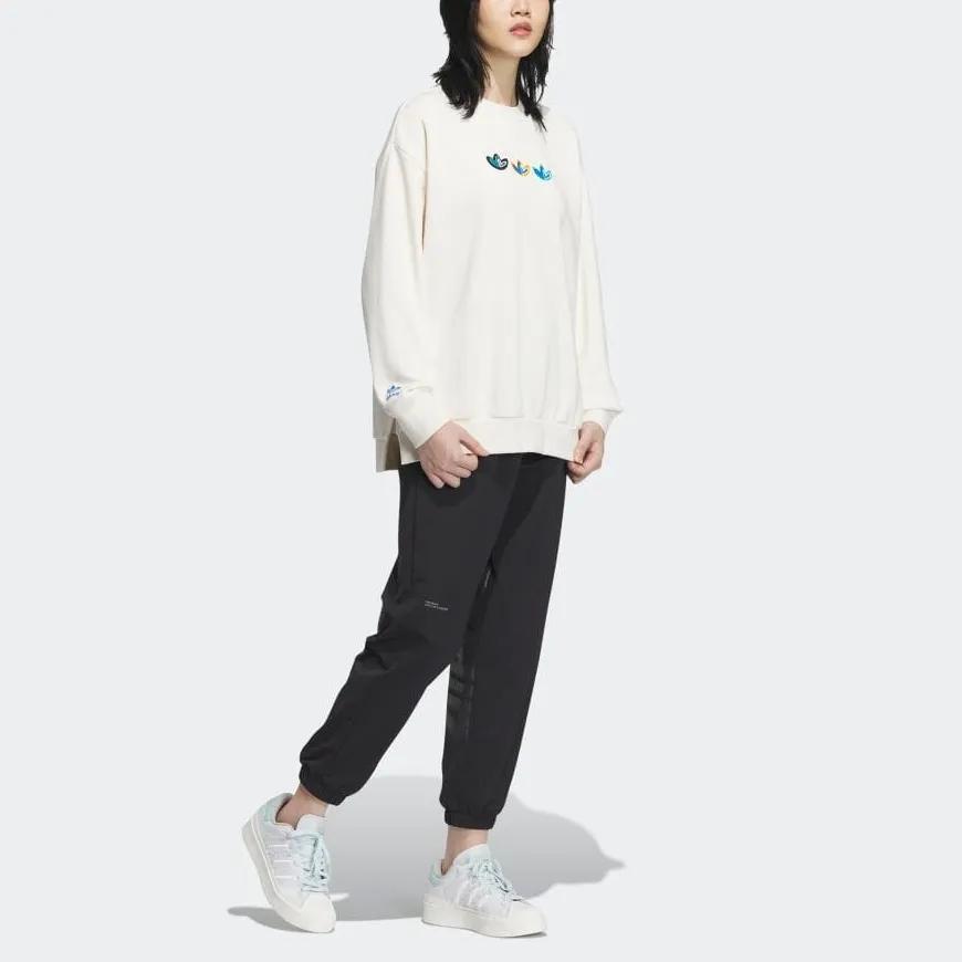 Adidas Originals Sweatshirts Women's White Crew Neck Moderate Regular (Unisex) Sweatshirts IK8662