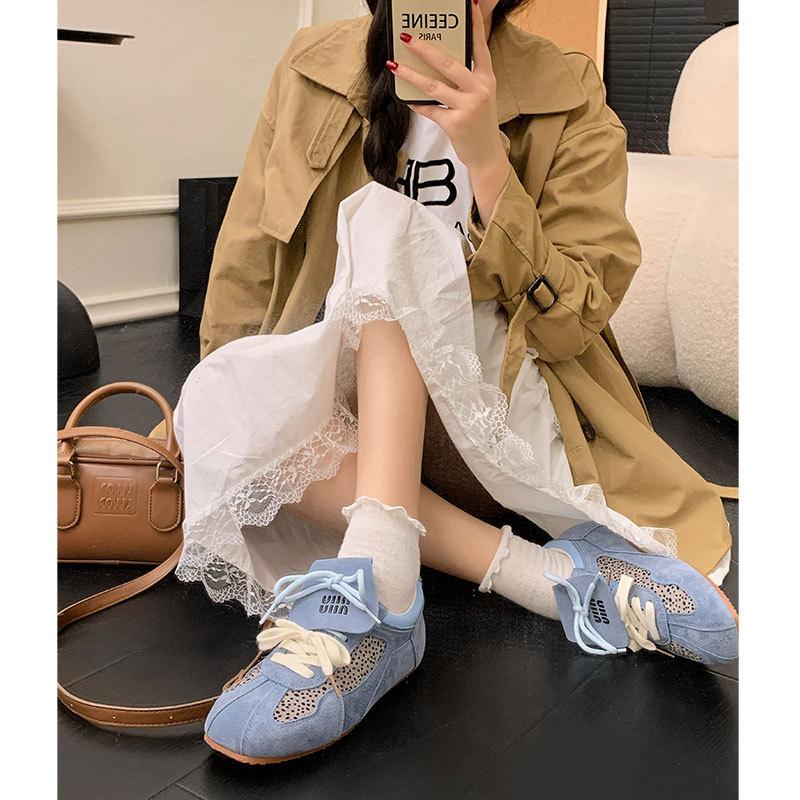 Rétro Semelle plate Rehaussement intérieur Motif léopard Chaussures d'entraînement allemandes Chaussures de sport décontractées polyvalentes pour femmes Tendance