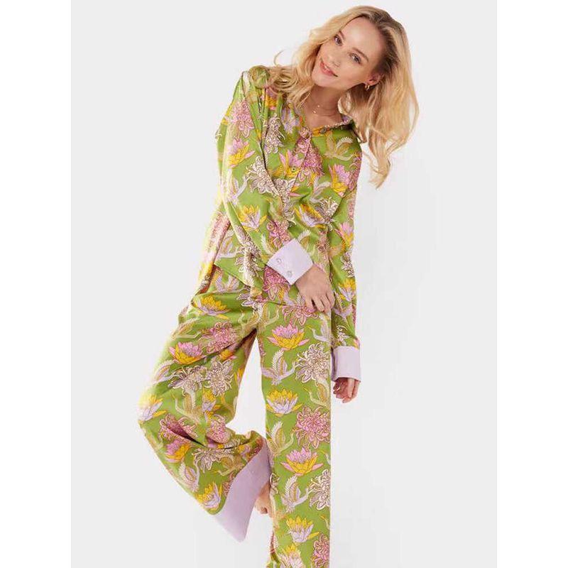 

Italian Accessible Luxury ~ Konggu Blue Silk-like Satin Pajamas Women s Suit Long Sleeves Pants Thin Flower Homewear Picture Color L