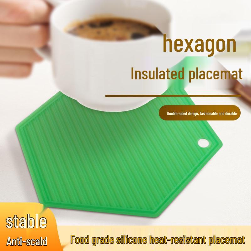 Honeycomb Silicone Placemats: Heat-Resistant, Non-Slip, Easy-to-Clean, Quadrilateral Kitchen Table Mats.