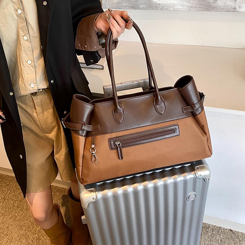 Large Capacity Tote Bag Women 2025 New Versatile Casual Splicing Handbag Premium Shoulder Luggage
