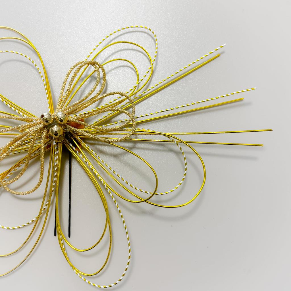 White and Gold Mizuhiki Hair Ceremony Hair Accessory with Gold Leaf and Gold Headpiece for and Ornament, Coming-of-Age Flowers, Graduations, Weddings,