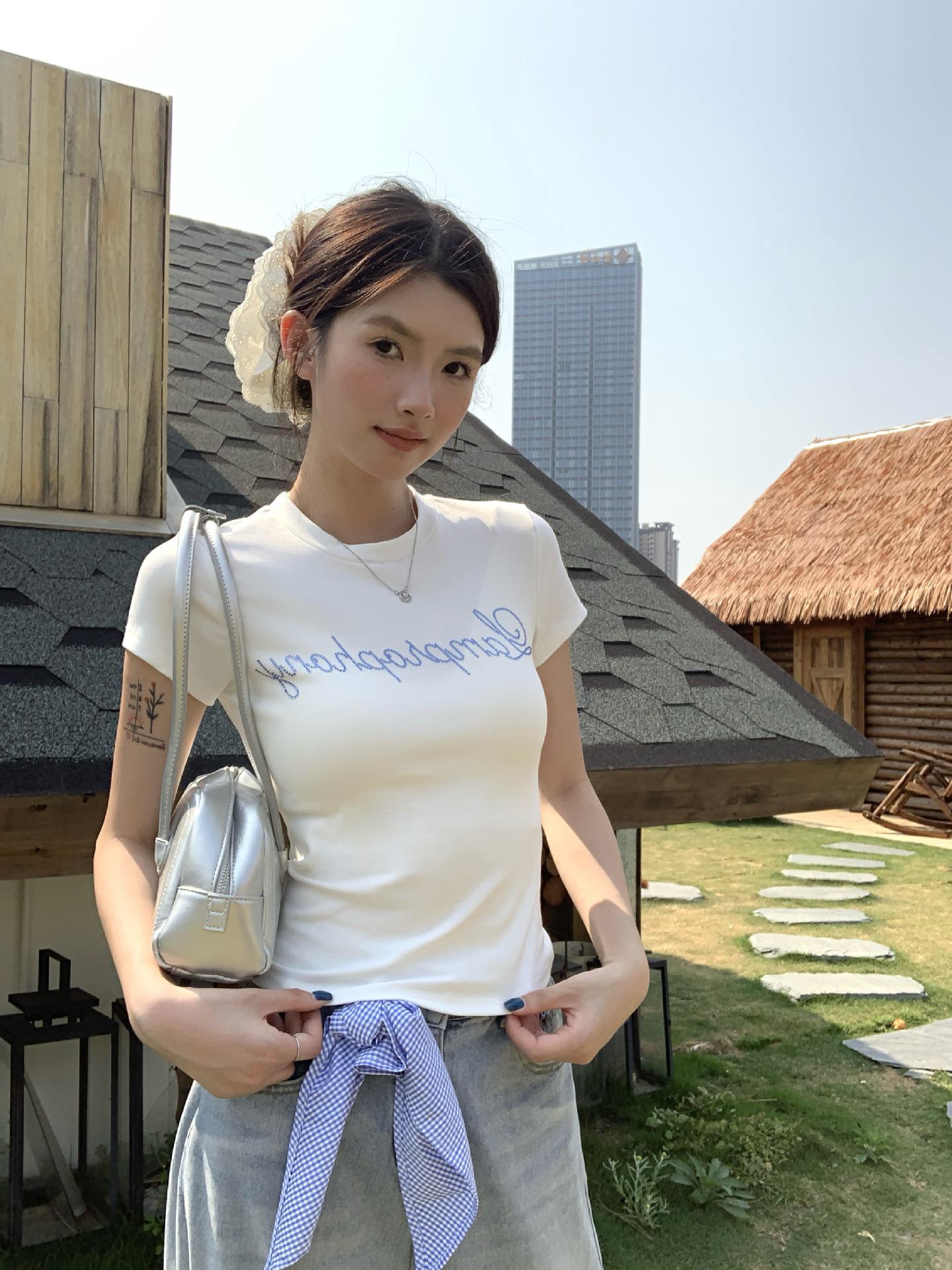 

Plus Size Summer Retro Rhinestone Short Sleeve T-shirt for Women 4XL білий