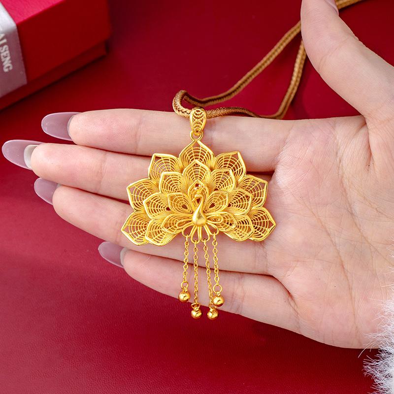 Trendy High-end Hollow Peacock Tassel Sweater Chain Women's Jewelry Necklace Pendant