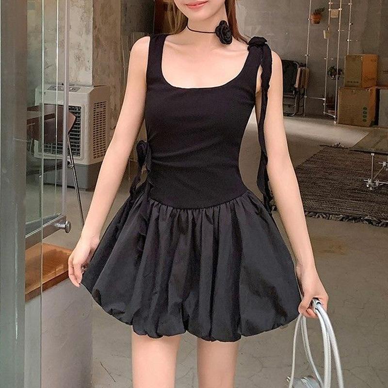 Ballet style bud puffy dress femininity spice girl vest skirt waist thin short skirt Hepburn style little black dress