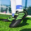 28-38 Stoßdämpfende, rutschfeste, verschleißfeste Klettverschluss-Kurznagel-Outdoor-Fußballschuhe, die Kinderschuhe trainieren