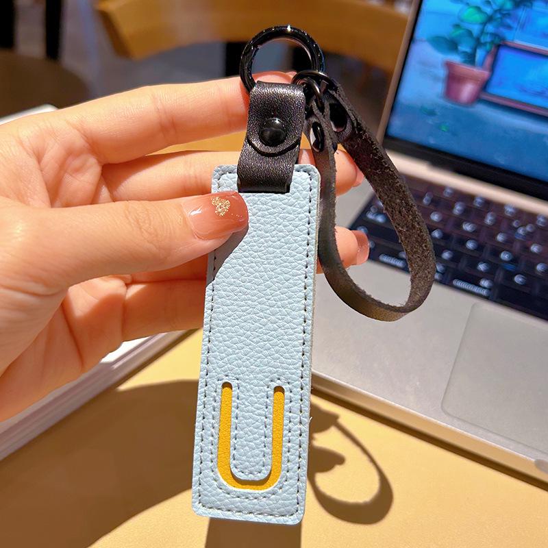 Leather Alphabet Keychain Tags for Car Ornaments & Luggage