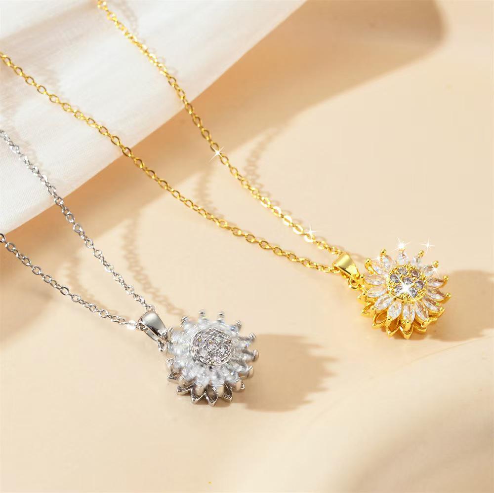 Rotatable Sunflower Diamond Bracelet - Women's Japanese & Korean Clavicle Chain Jewelry