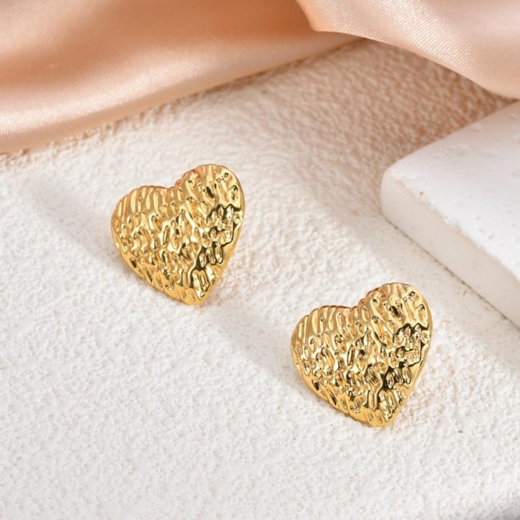 1 Pair Stylish 18K Gold Plated 304 Stainless Steel Ear Post Stud Earrings Heart Flower Butterfly Starfish For Women Gift