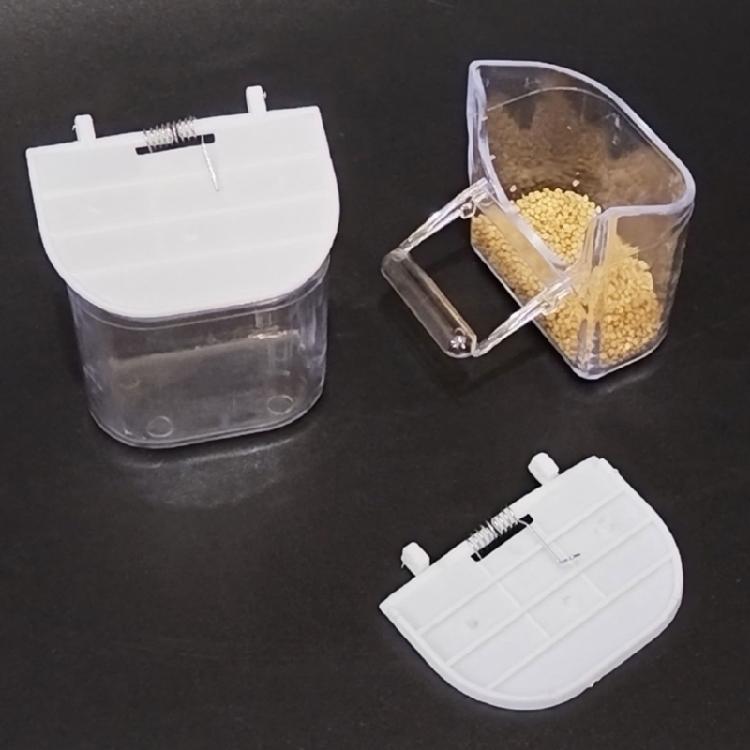 Parrots Feeders Food Container Feeding Box Antispill Birds Feeding Supply Clear Seethrough External Food Cup Feeders 6PC