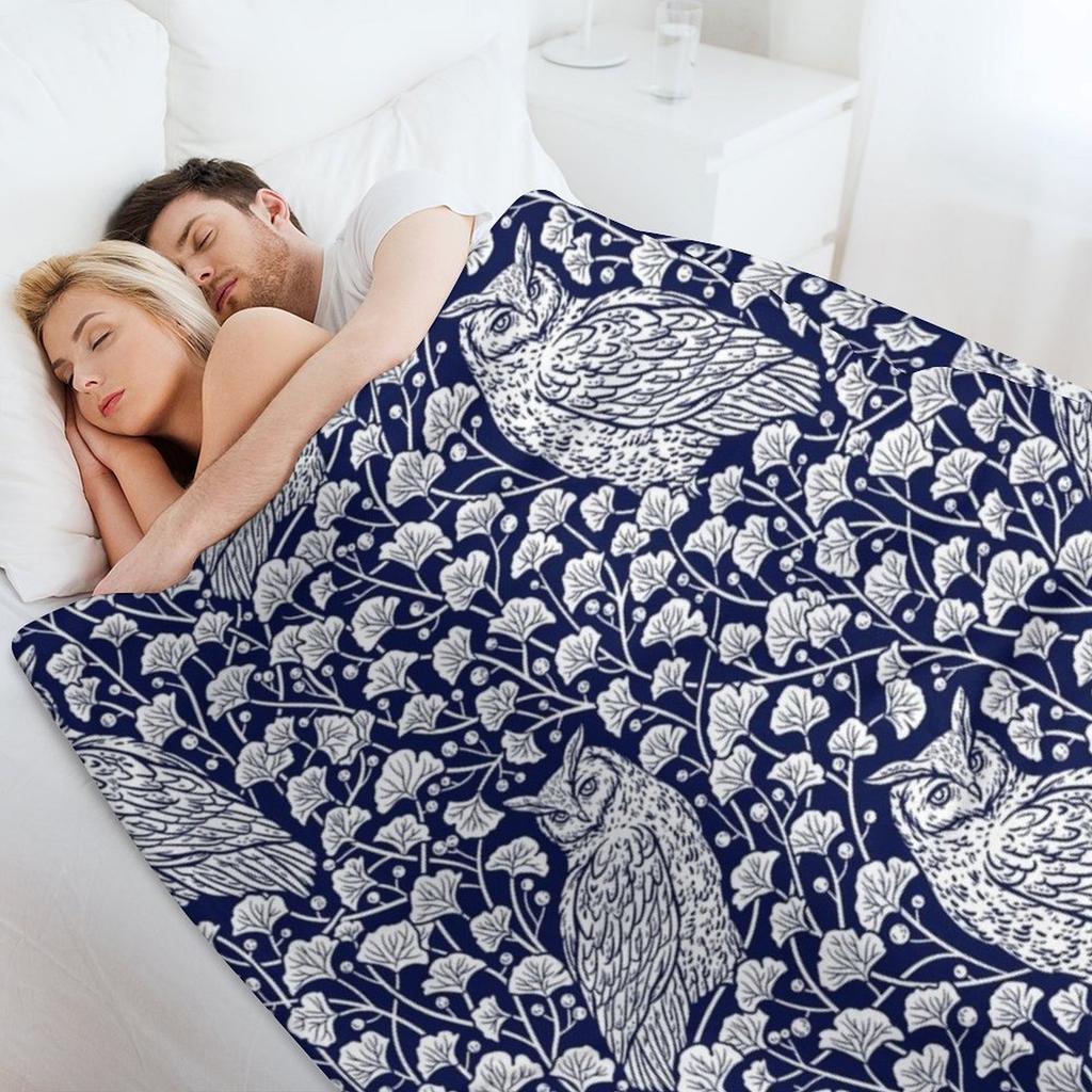 Winter Blue II - Owls and Gingko Leaves Throw Blanket Soft Plaid Shaggy Sofas Halloween Blankets