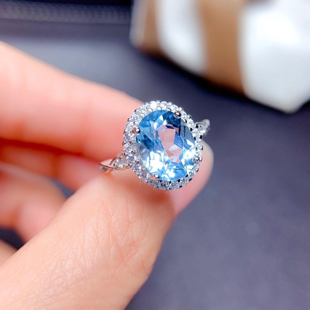 Elegant Sky Blue Topaz Ring for Women with Shiny High Carbon Diamond Oval Cut Fashion Jewelry adjustable