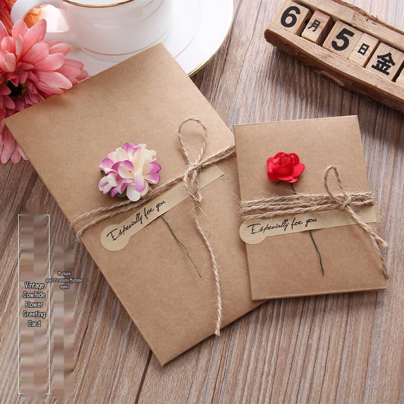 Handmade Retro Kraft Greeting Card with Dried Flowers for Birthdays, Qixi, Teachers' Day, or Christmas Blessings