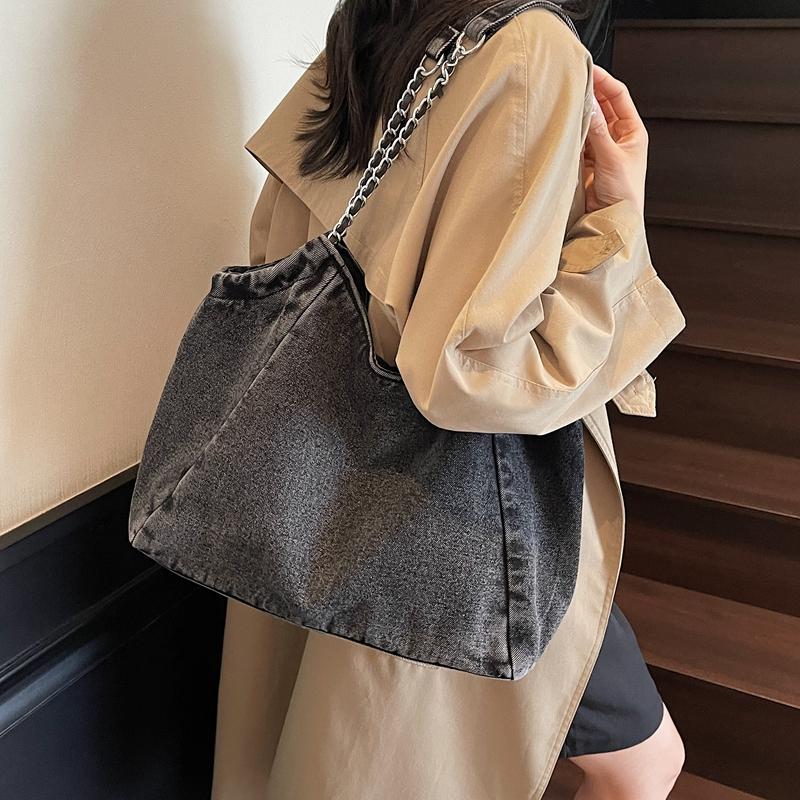 Large Capacity Tote Bag Women's Commuter Denim Shoulder Bag Chains Bag