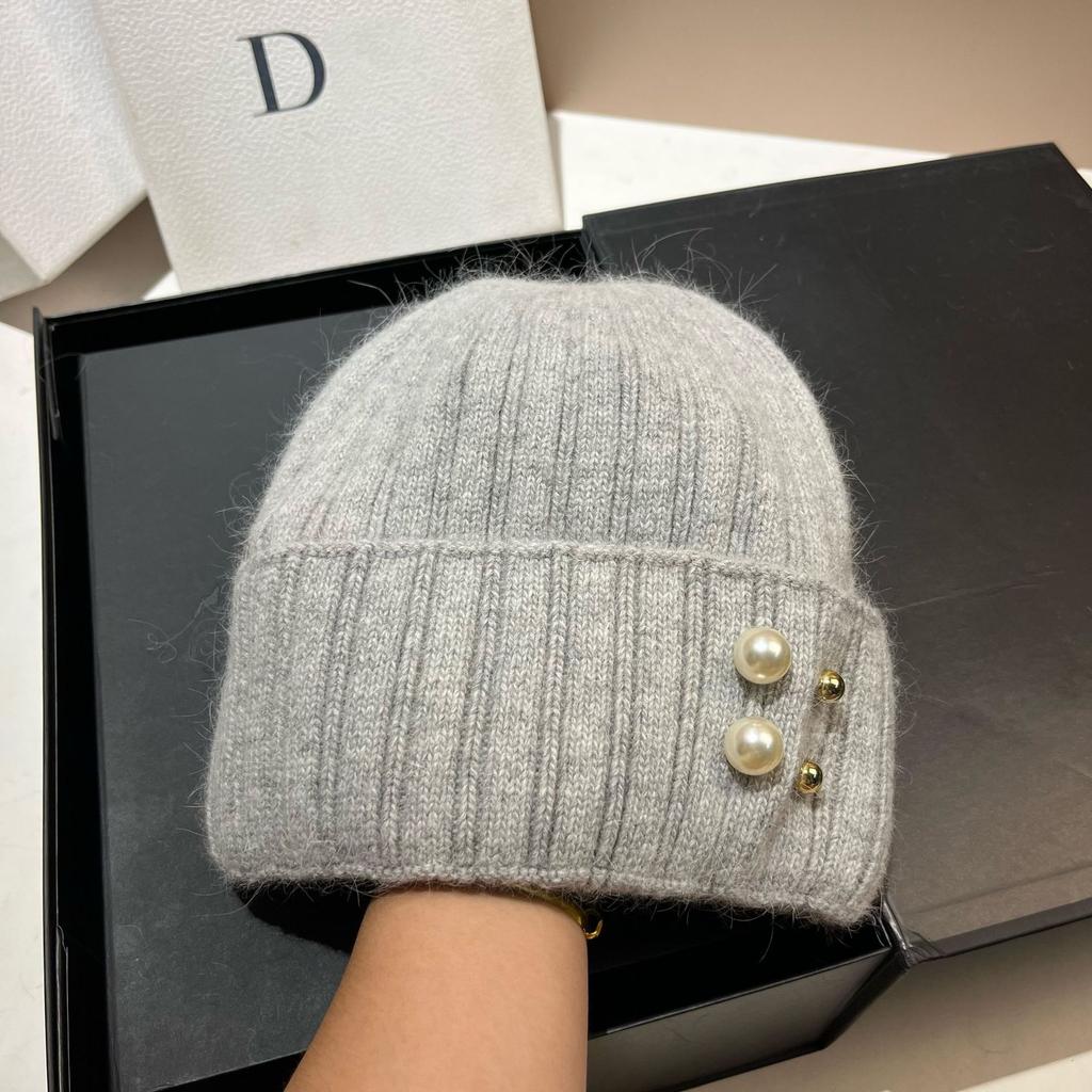 Winter Xiaoxiangfeng Pearl Rabbit Hair Knitted Hat Women'S Nordic Cold Warm Wool Pullover Cold Hat Tide