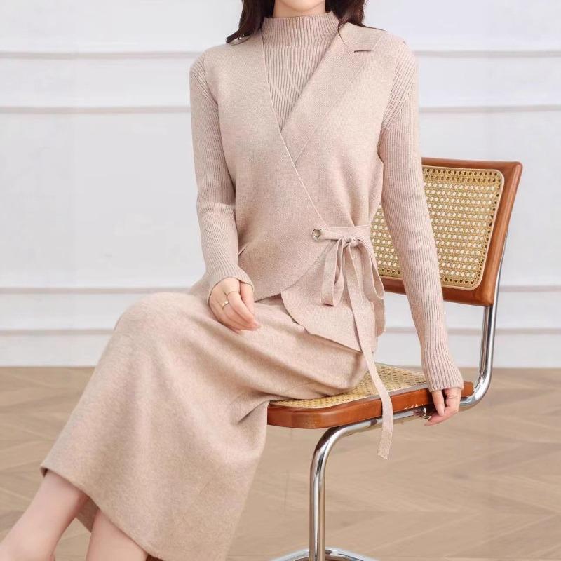 Fashion diagonal placket strap V-neck vest + knitted dress two-piece set autumn and winter temperament elegant wind sweater set women